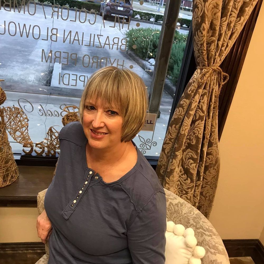 Meet your Posher, Tina